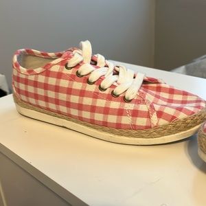 Pink plaid shoes